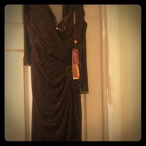 NWT women’s size xl 12/14 strapless beaded gown